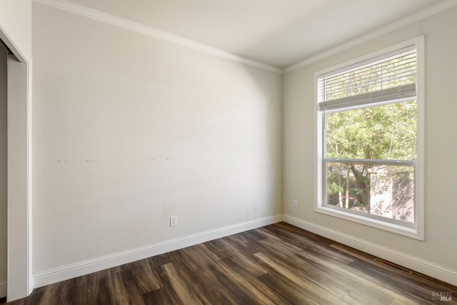Listing Image Thumbnail